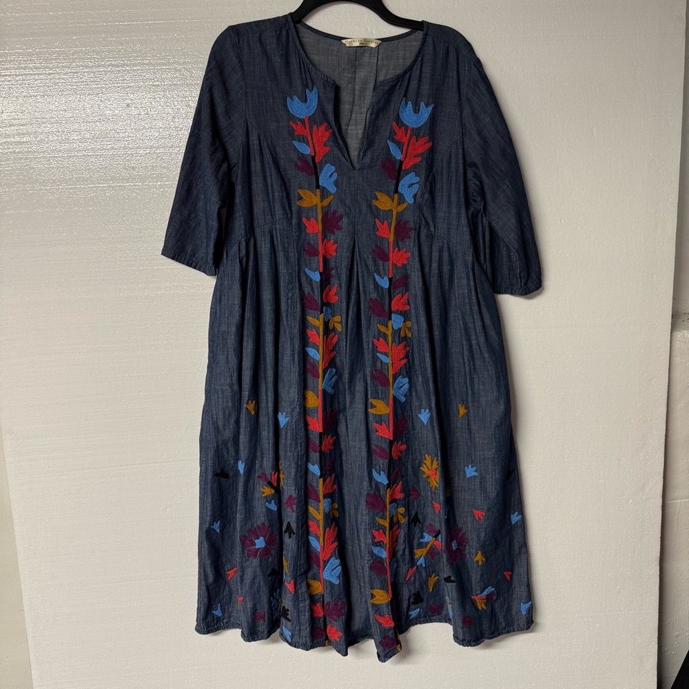 Eshakti Wayward Fancies Dress Size L Colorful Flower Embroidered Cotton Chambray